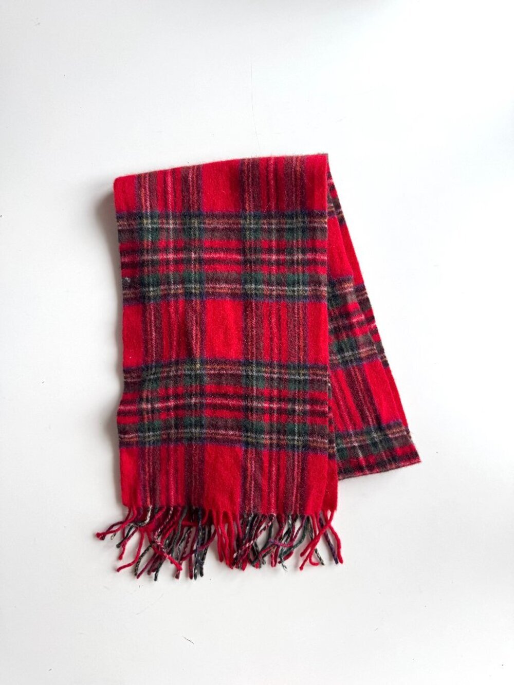 HOUSE OF BALMORAL Red Tartan Check 100% Lambswool Fringed Rectangle Scarf